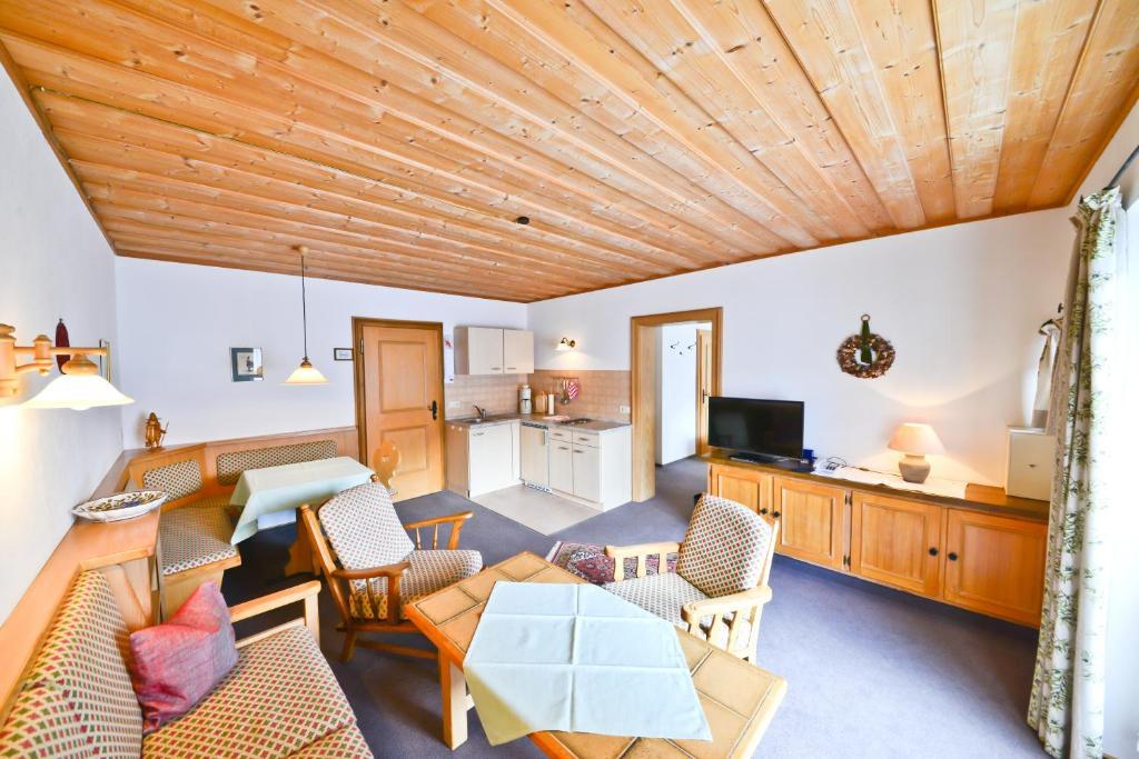Gaestehaus Heimgarten Бад Виезее Стая снимка